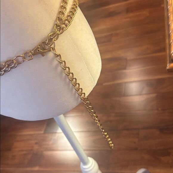 Elegant Gold Chain Belt